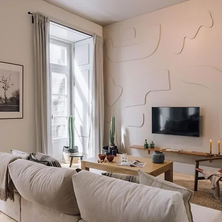 Kamour - 2 Bedrooms And Balcony In Baixa Apartment *