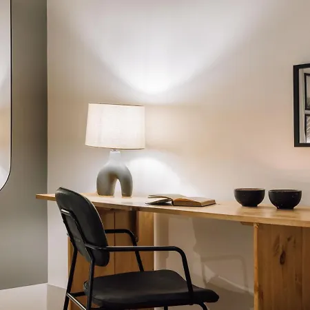 Kamour - 2 Bedrooms And Balcony In Baixa Apartment Lisbon