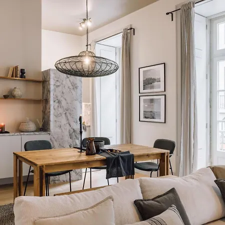 Kamour - 2 Bedrooms And Balcony In Baixa Apartment Lisbon
